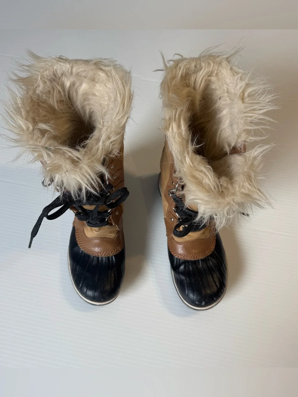 Sorel Tofino II Waterproof Faux Fur Snow Boots Tan Black Winter Women’s Size 4